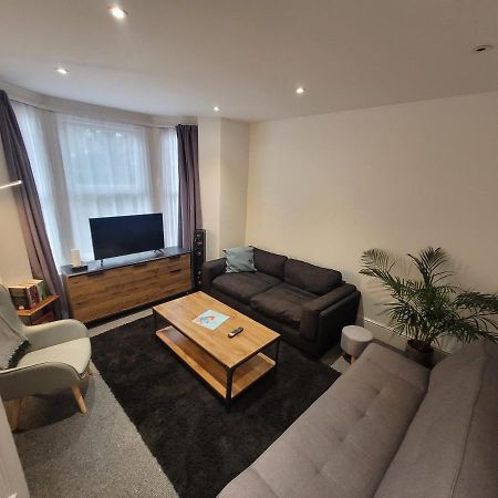 Spacious 2 Bedroom House In Central London With Garden Экстерьер фото