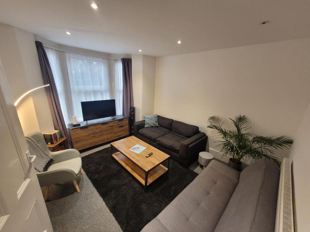 Spacious 2 Bedroom House In Central London With Garden Экстерьер фото